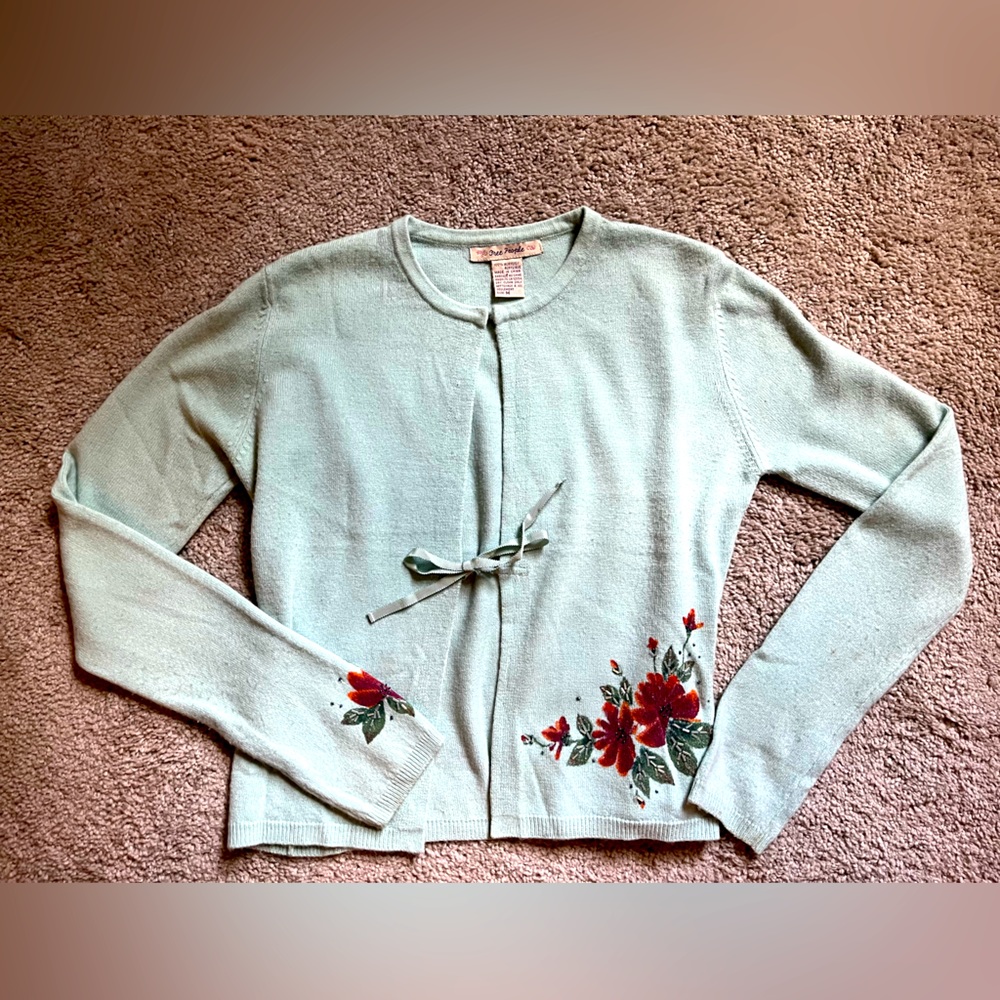 FREE PEOPLE SWEATER TIE FRONT SZ M